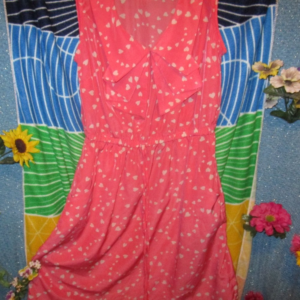 Pretty pink dress with white hearts
